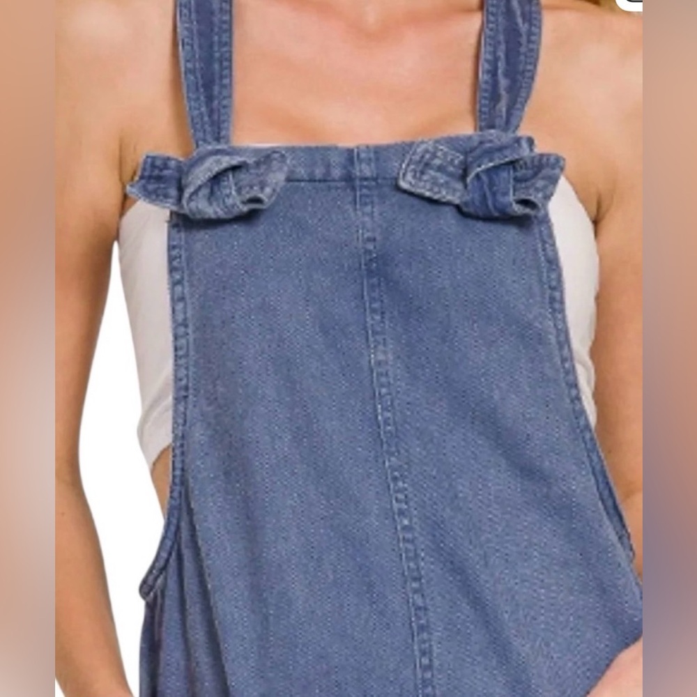 Zenana Washed Knot Strap
Pocketed Jumpsuit, Large in BlackBerry color - Picture 4 of 7